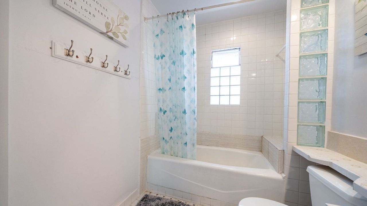 Photo of Bathroom in Monterey Park