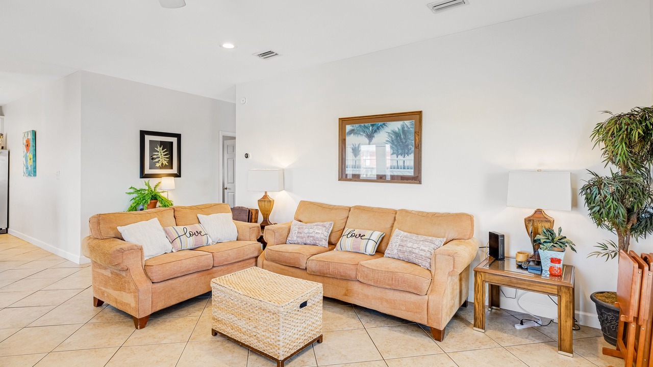 Photo of Livingroom in Fort Morgan Pines