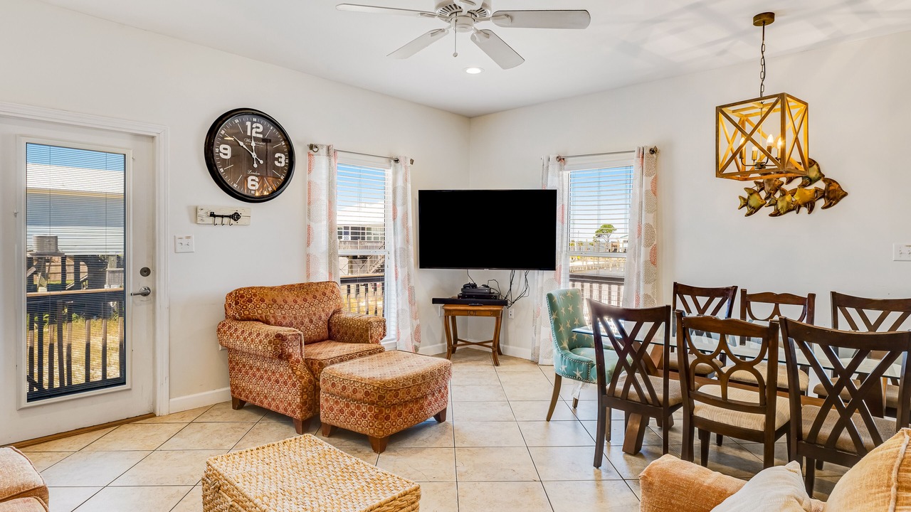 Photo of Livingroom in Fort Morgan Pines