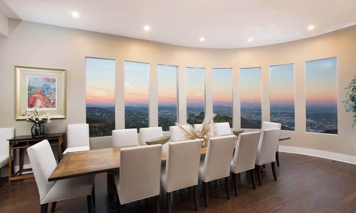 Photo of Others in Hollywood Hills