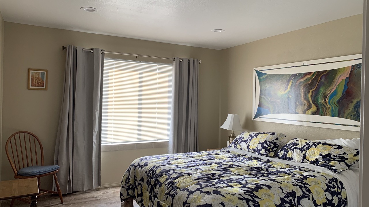 Photo of Bedroom in Crescent City