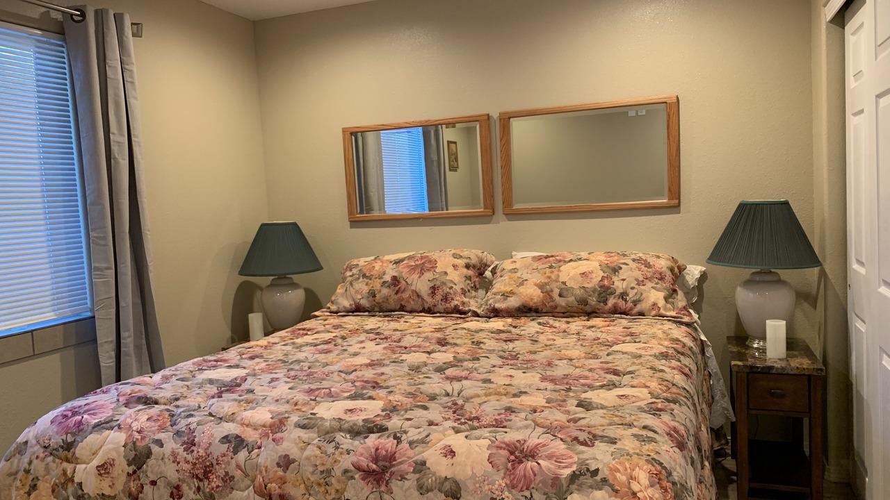 Photo of Bedroom in Crescent City
