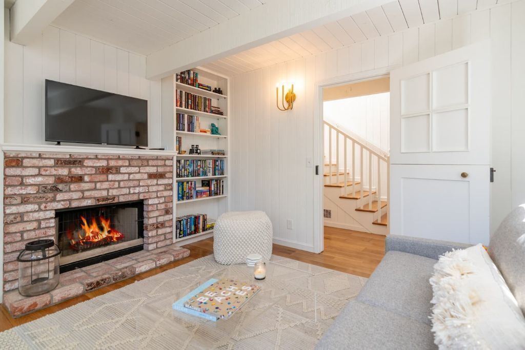 Photo of Livingroom in Carmel Point