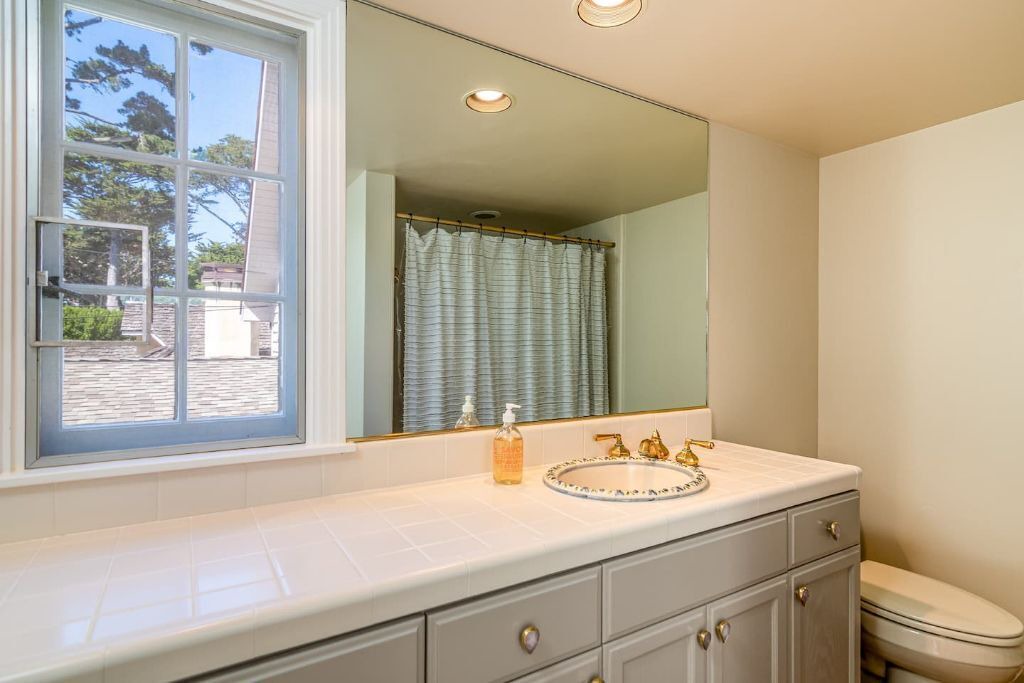 Photo of Bathroom in Carmel Point