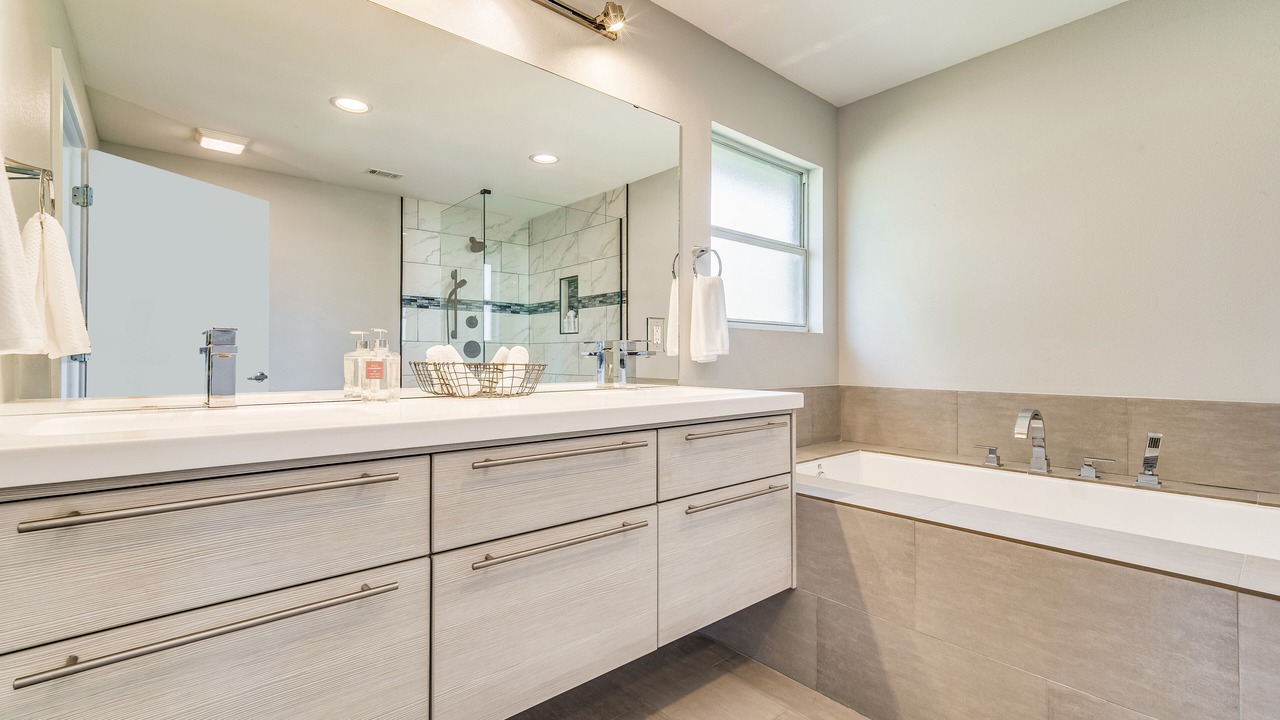 Photo of Bathroom in East Hill
