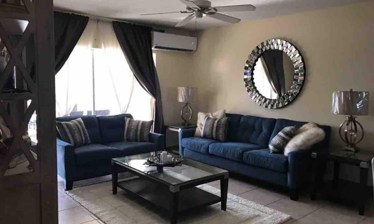 Photo of Livingroom in Downtown