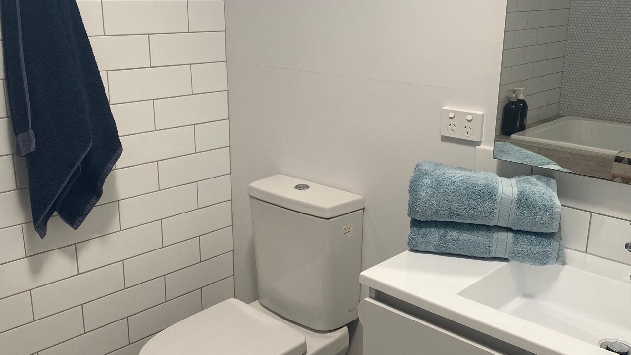 Photo of Bathroom in Indented Head