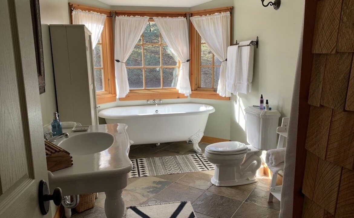 Photo of Bathroom in Miramonte