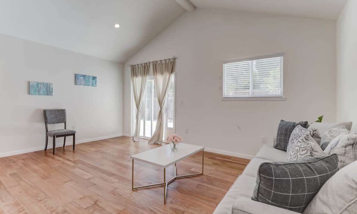 Photo of Livingroom in Union City