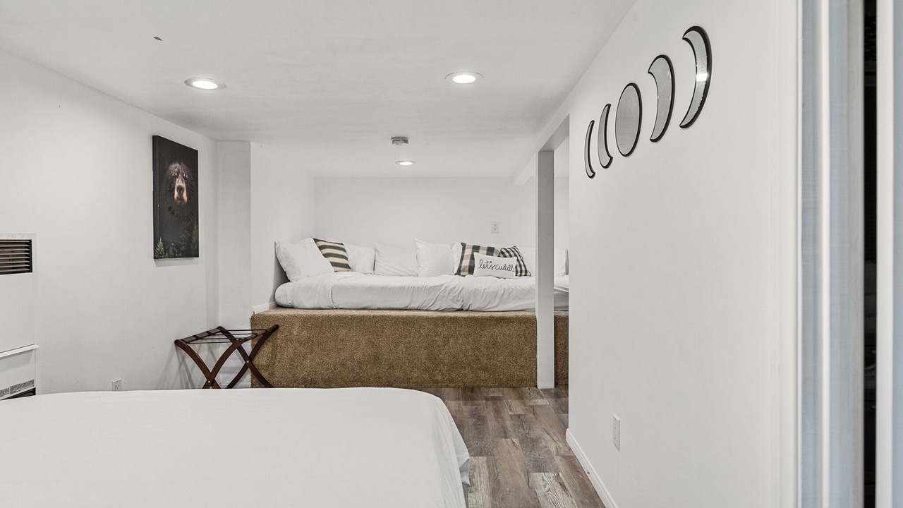 Photo of Bedroom in Green Valley Lake