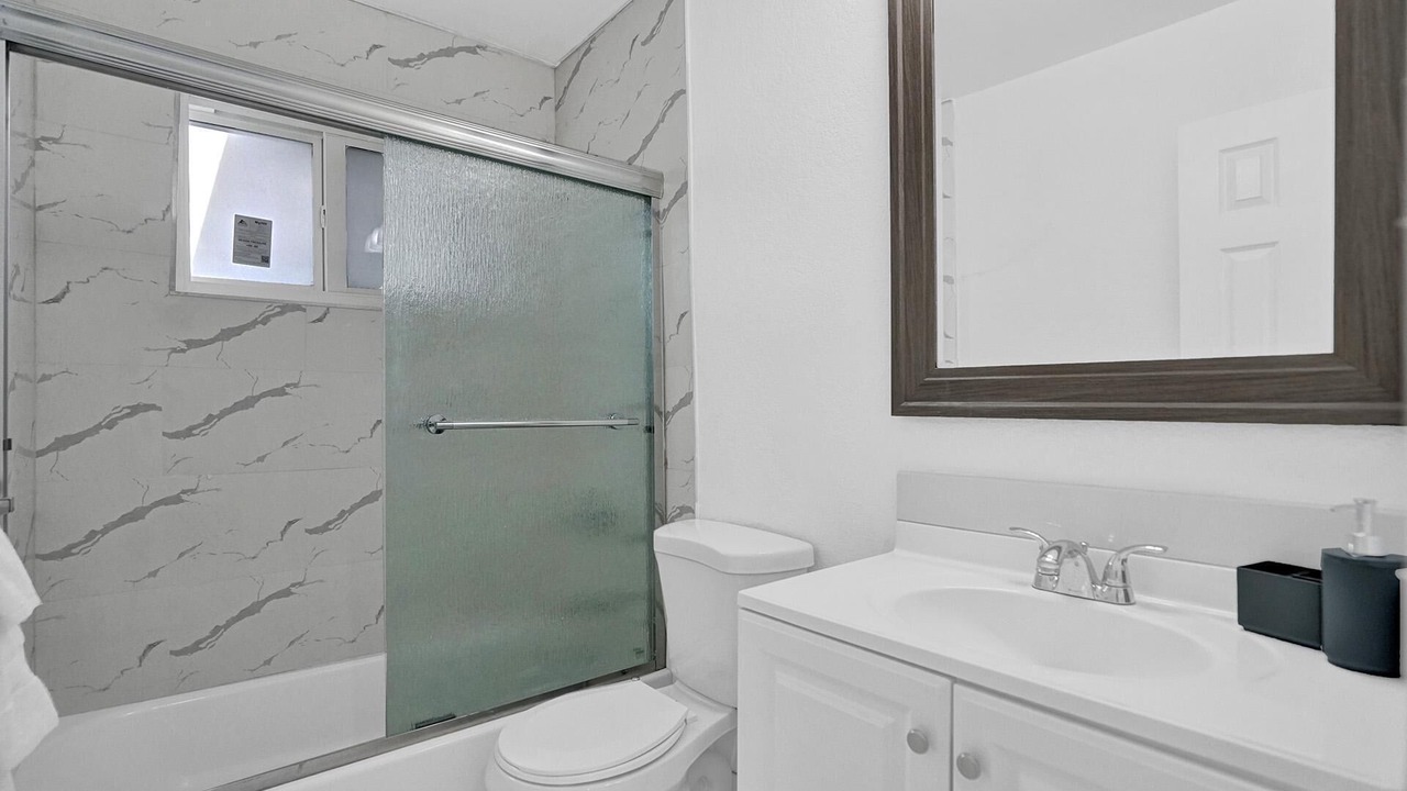 Photo of Bathroom in Golden Glades