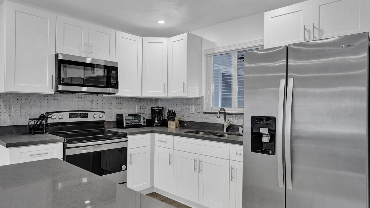 Photo of Kitchen in Golden Glades