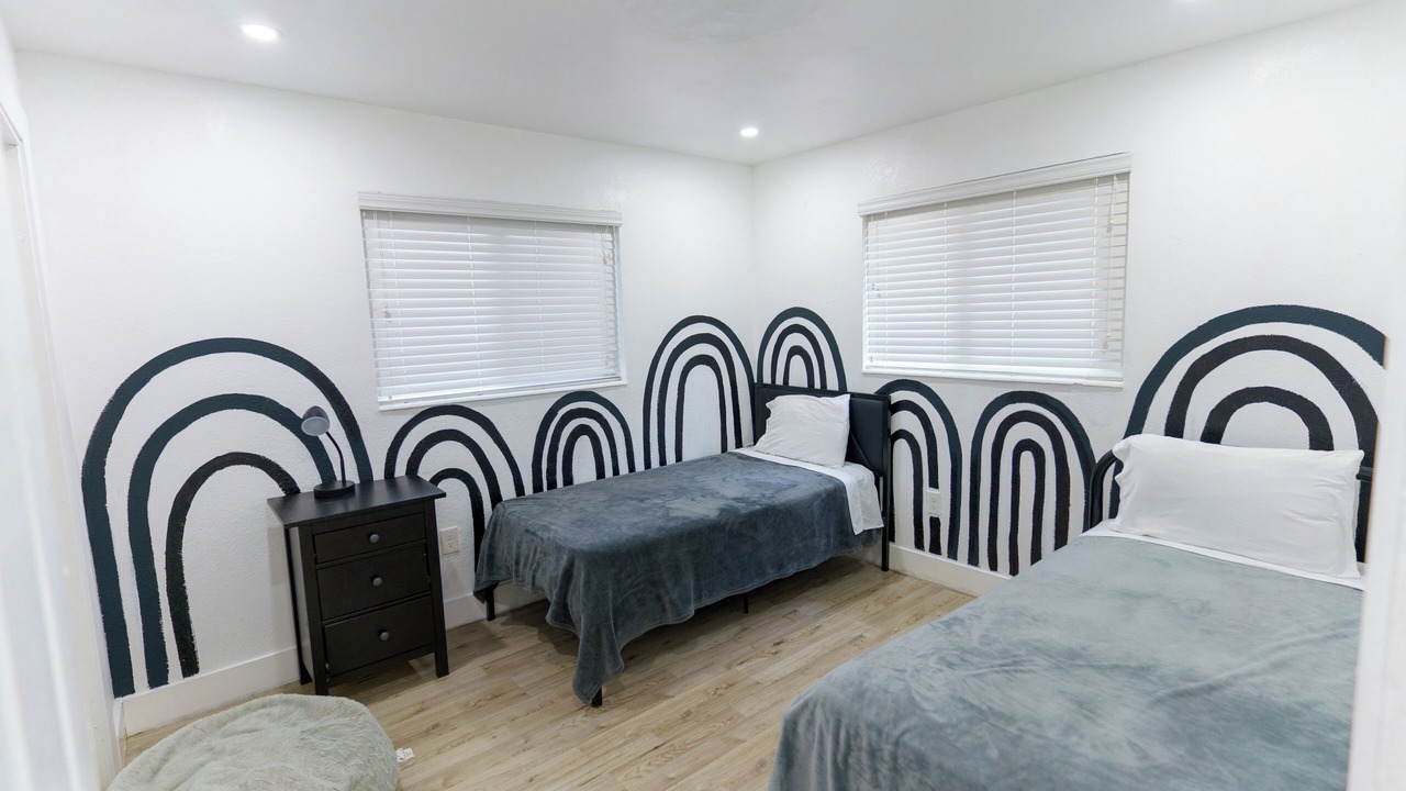Photo of Bedroom in Golden Glades