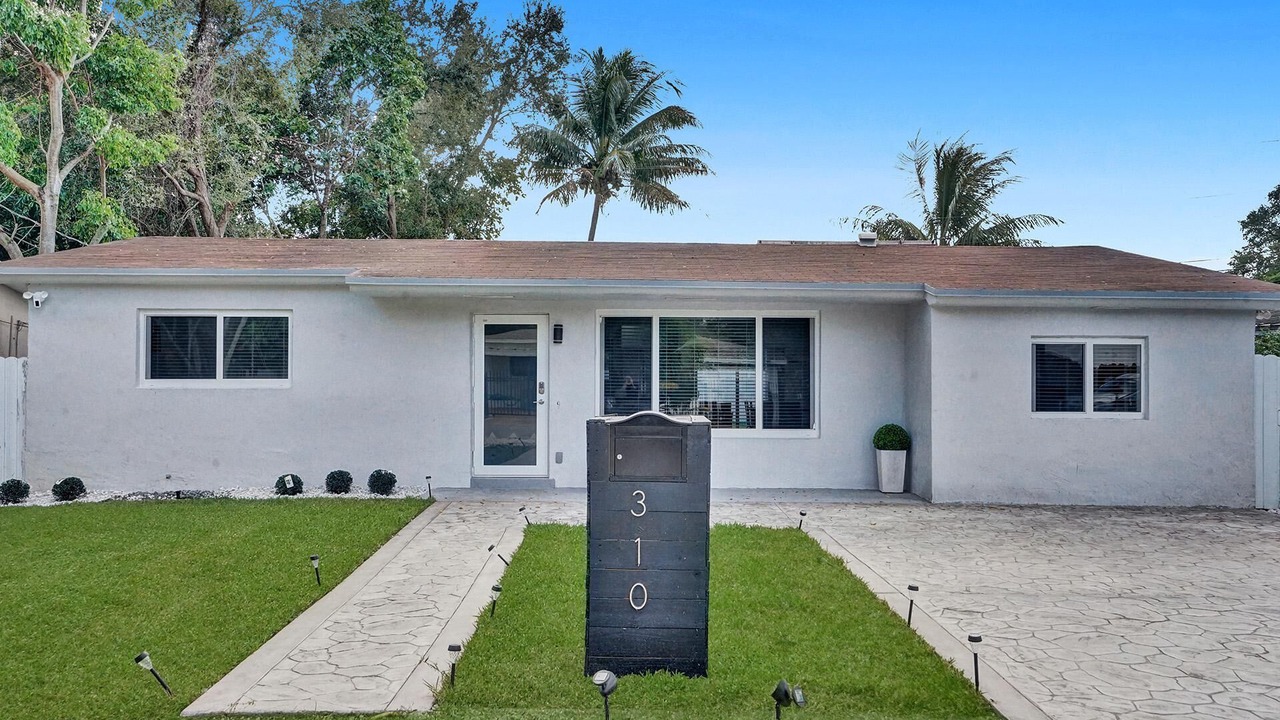 Photo of Outdoor in Golden Glades
