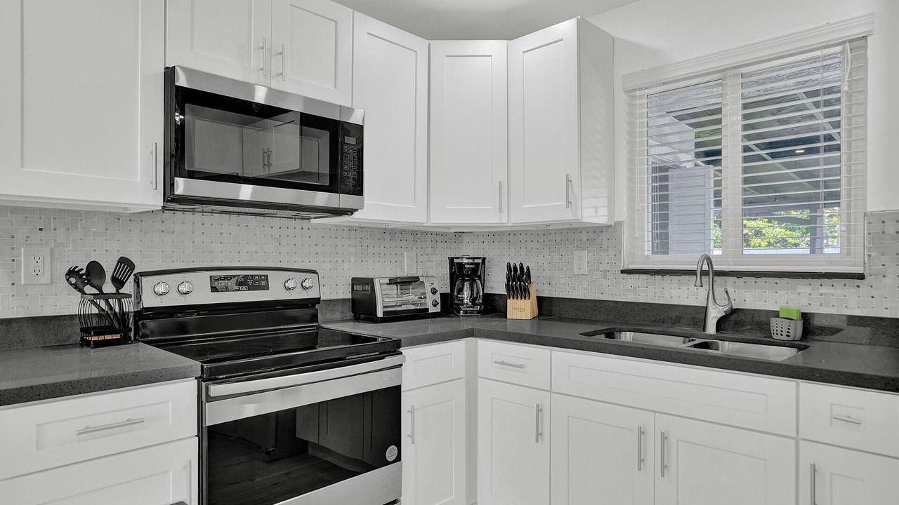 Photo of Kitchen in Golden Glades