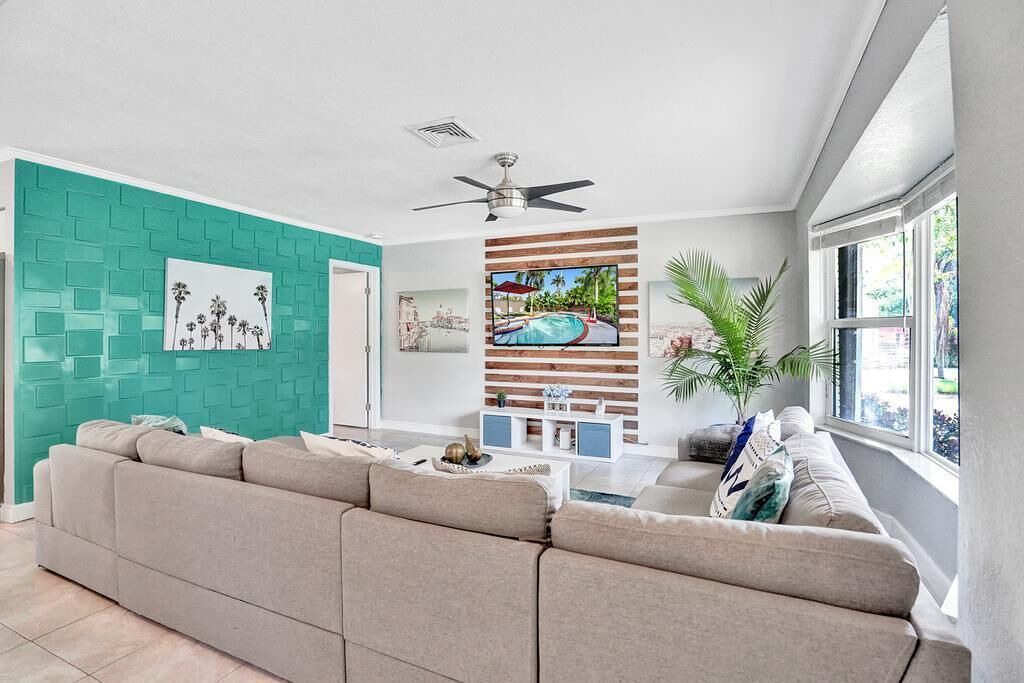 Photo of Livingroom in Royal Poinciana