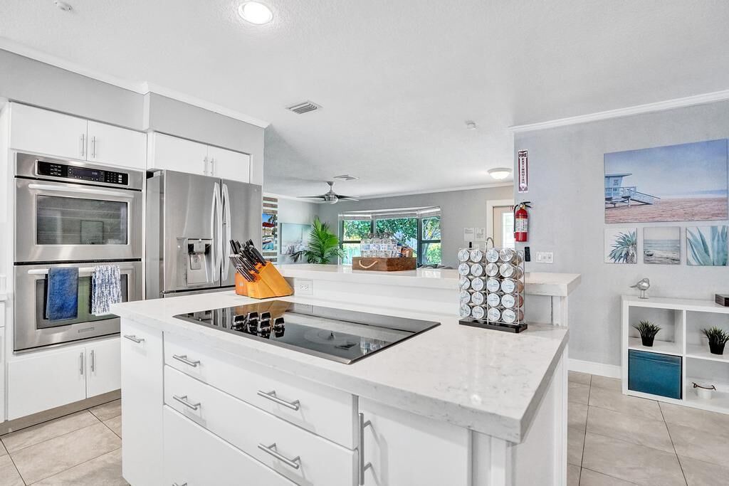 Photo of Kitchen in Royal Poinciana