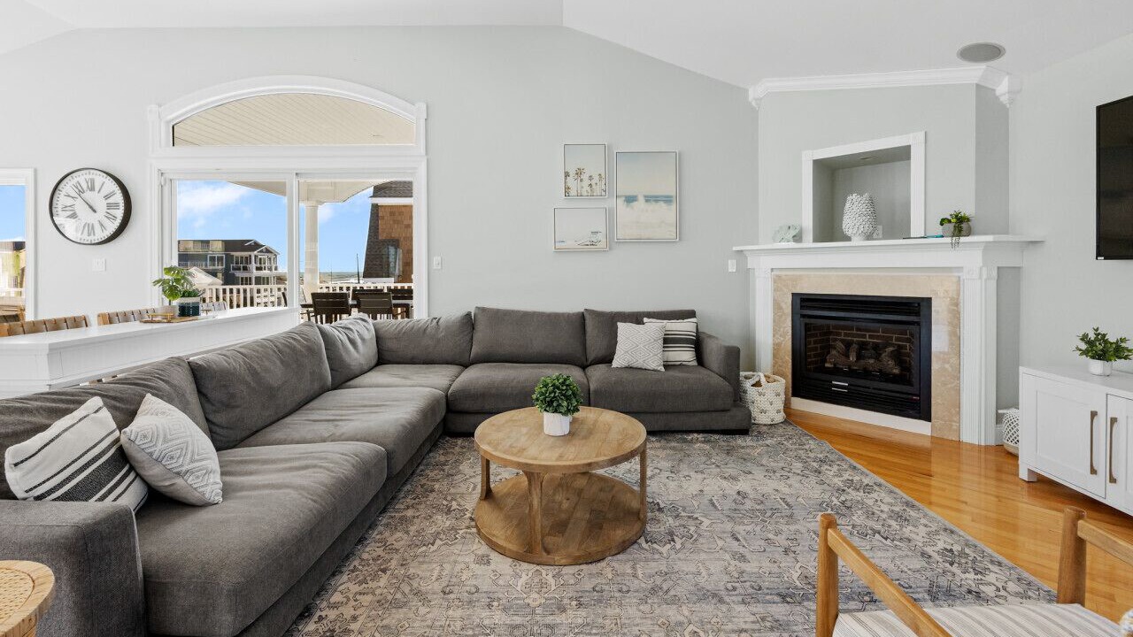 Photo of Livingroom in A-Zone