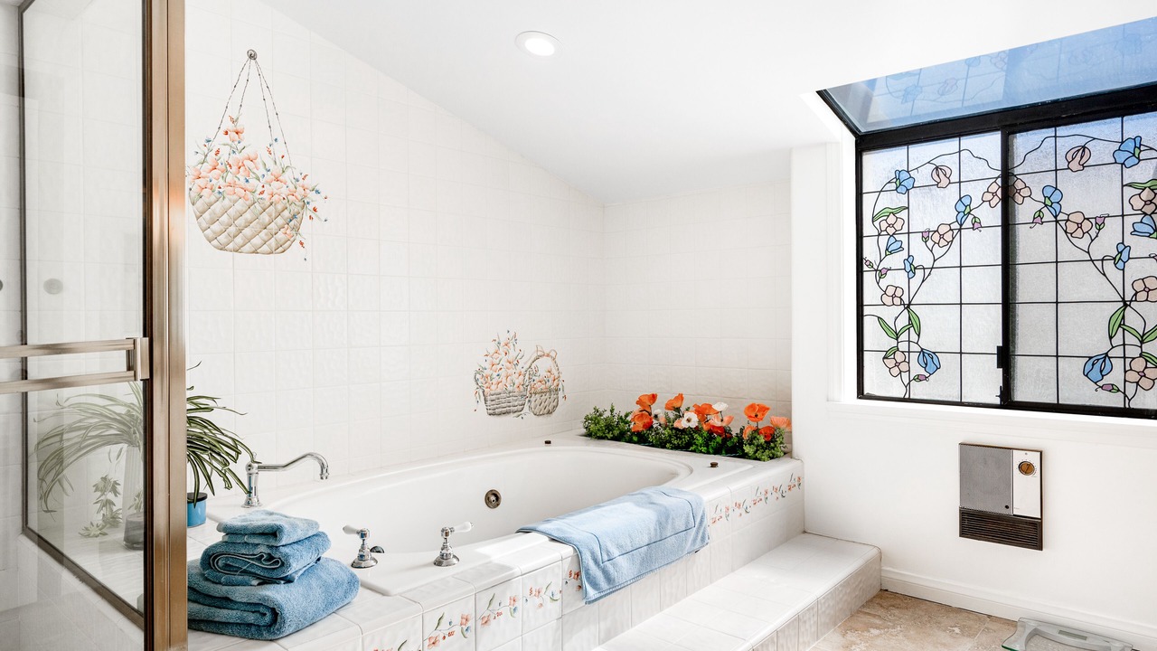 Photo of Bathroom in Hollywood Beach
