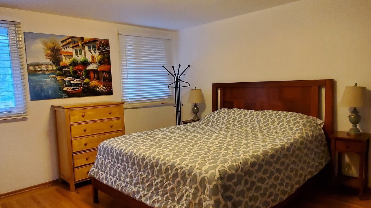 Photo of Bedroom in Farm Hills
