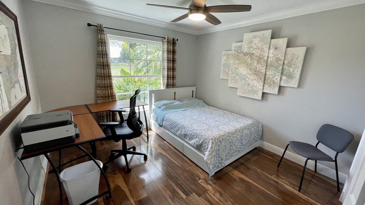 Photo of Bedroom in Wesley Chapel