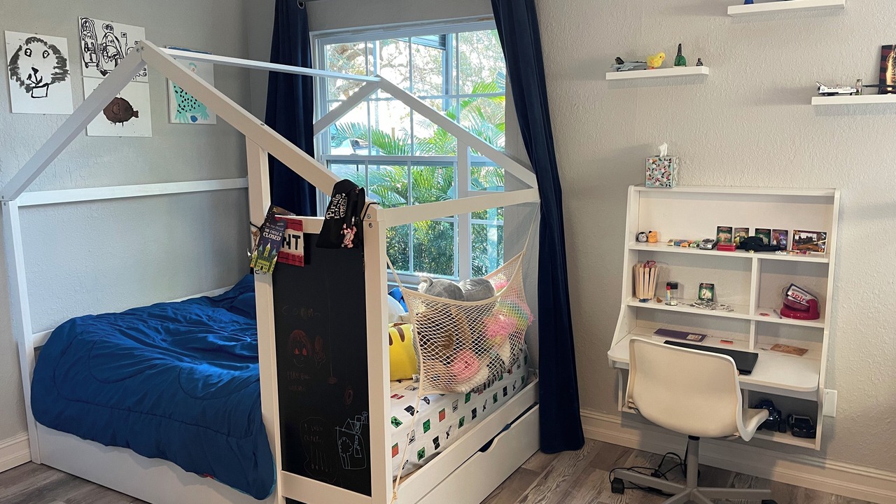 Photo of Bedroom in Wesley Chapel