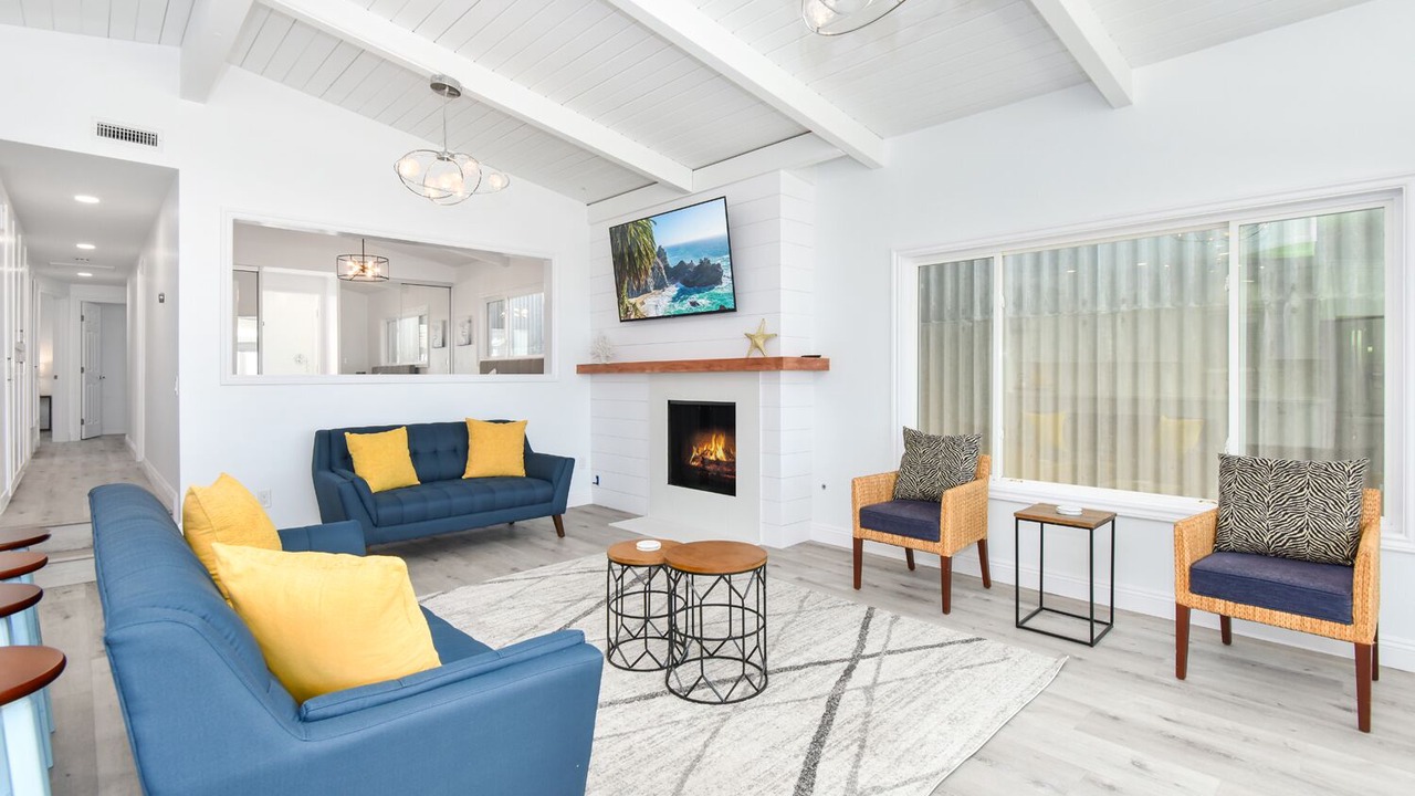 Photo of Livingroom in Santa Ana Heights