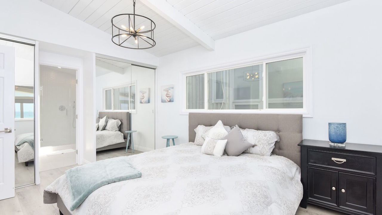 Photo of Bedroom in Santa Ana Heights