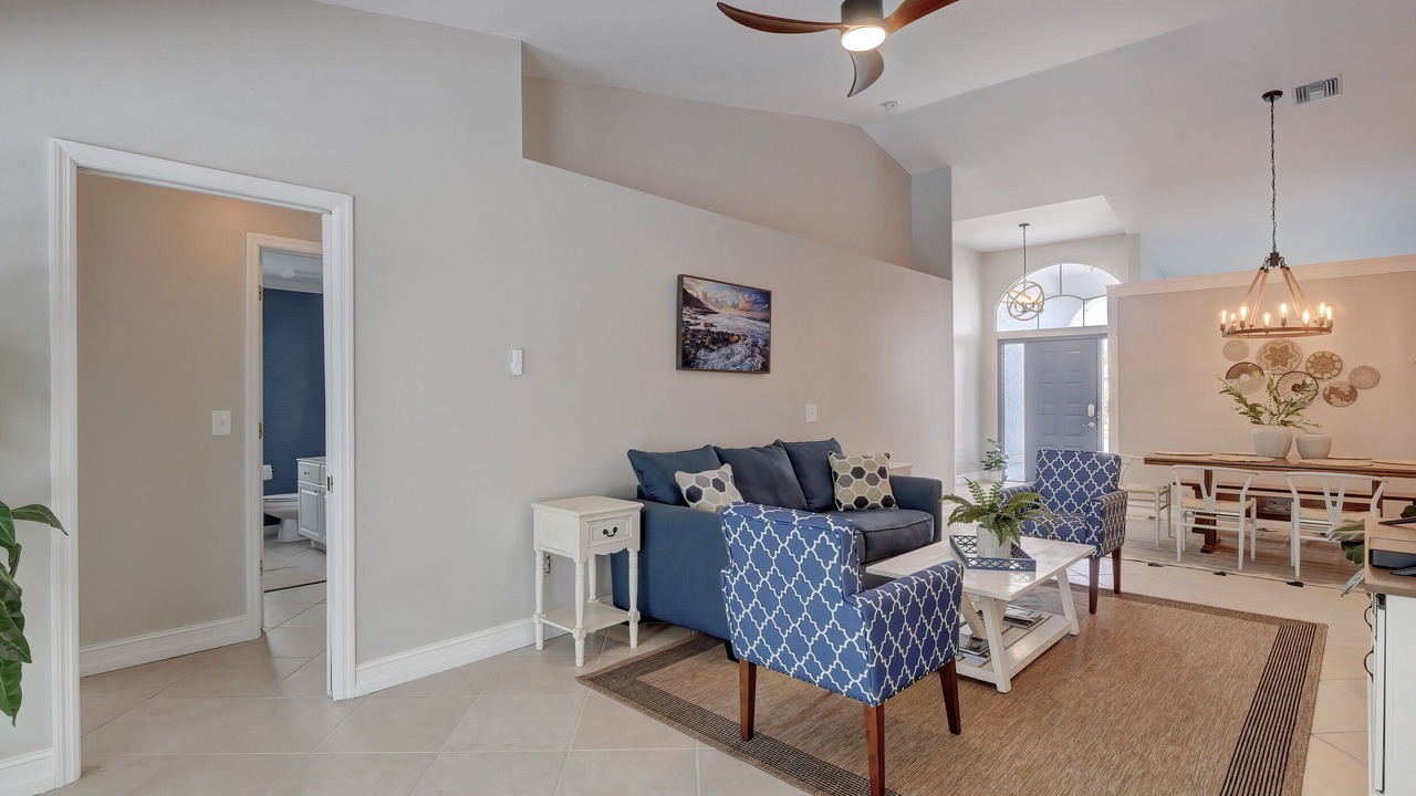 Photo of Livingroom in Naples