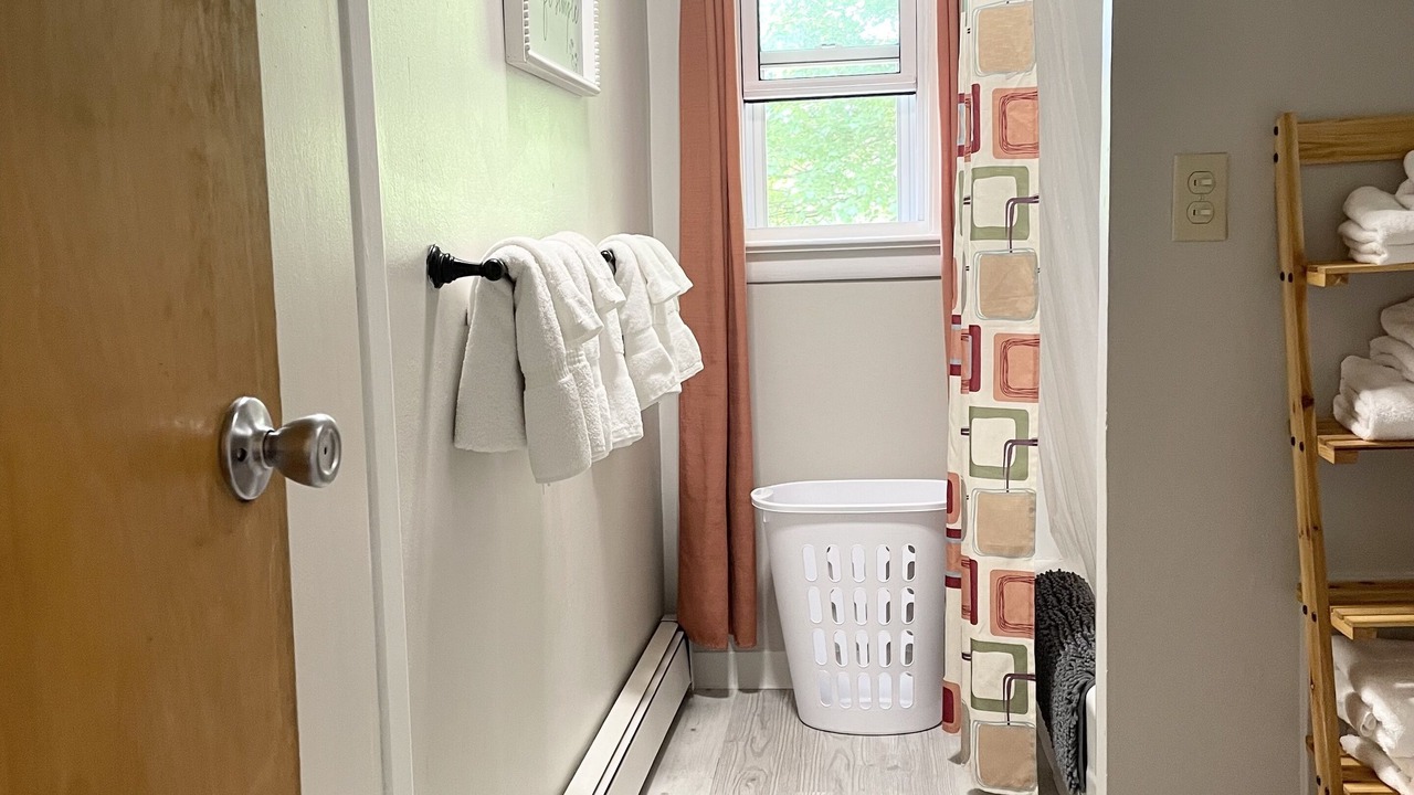 Photo of Bathroom in Girard
