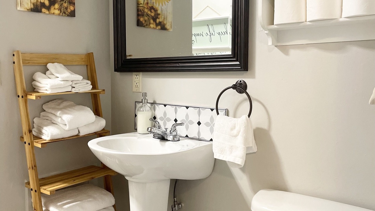 Photo of Bathroom in Girard