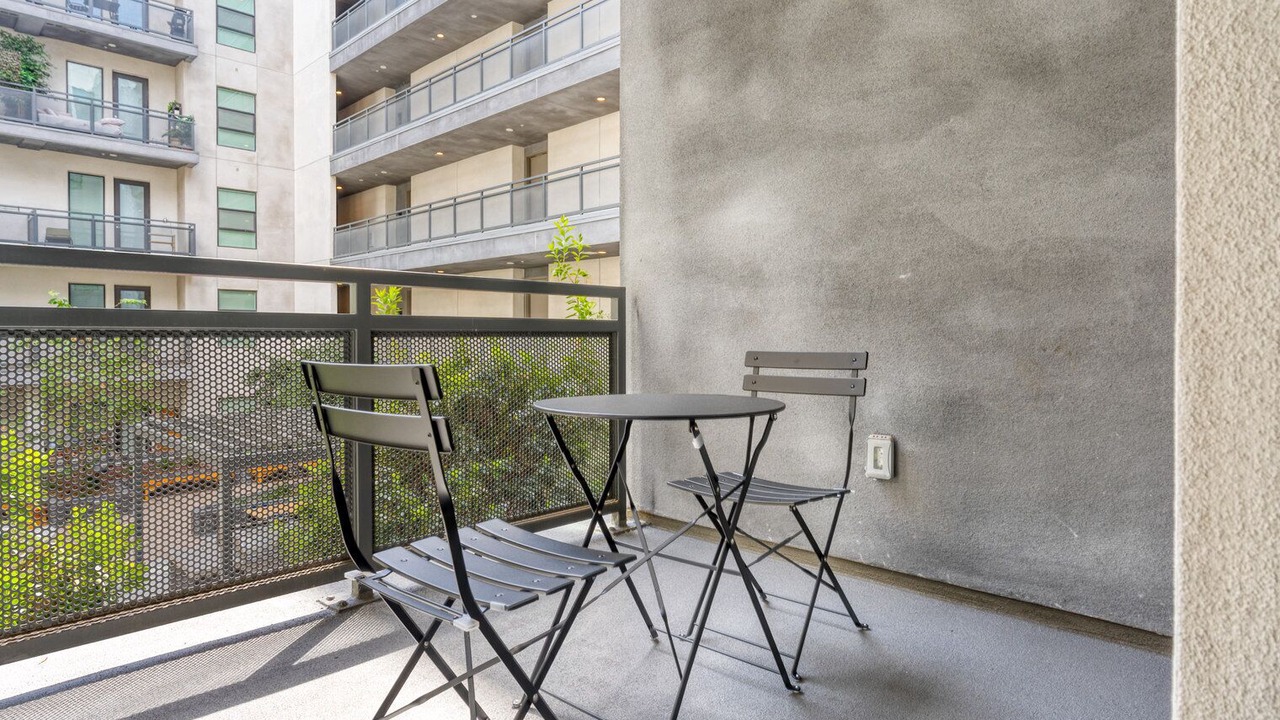 Photo of Outdoor in Warner Center