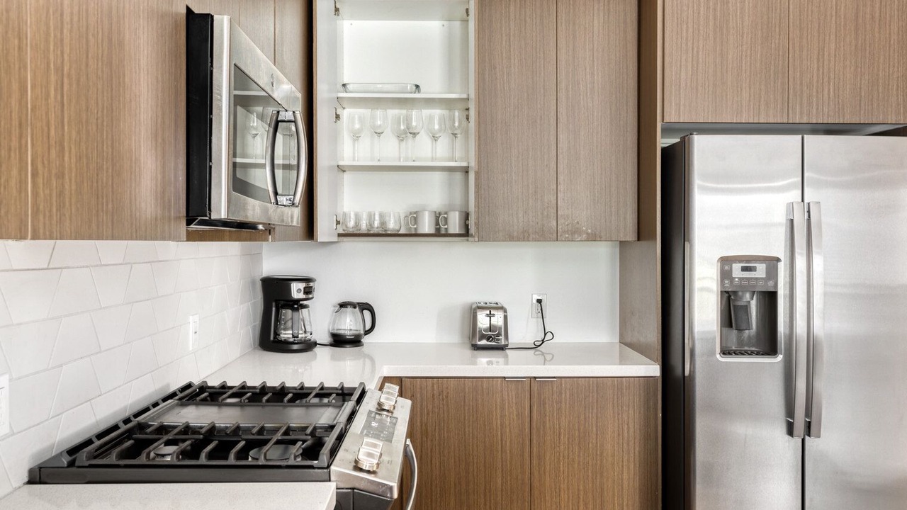 Photo of Kitchen in Warner Center