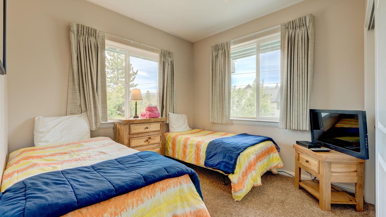 Photo of Bedroom in Mountain View Estates