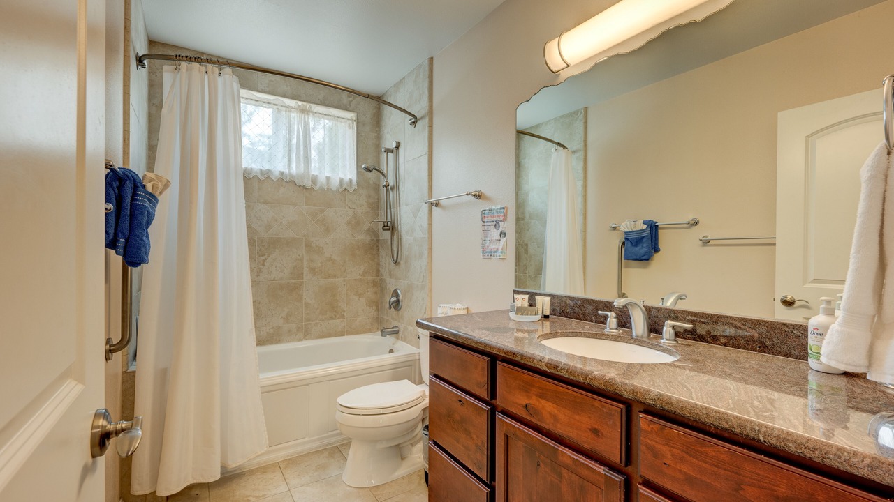 Photo of Bathroom in Mountain View Estates
