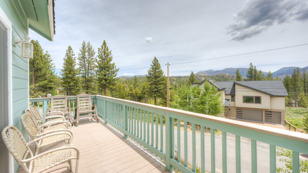 Photo of Outdoor in Mountain View Estates