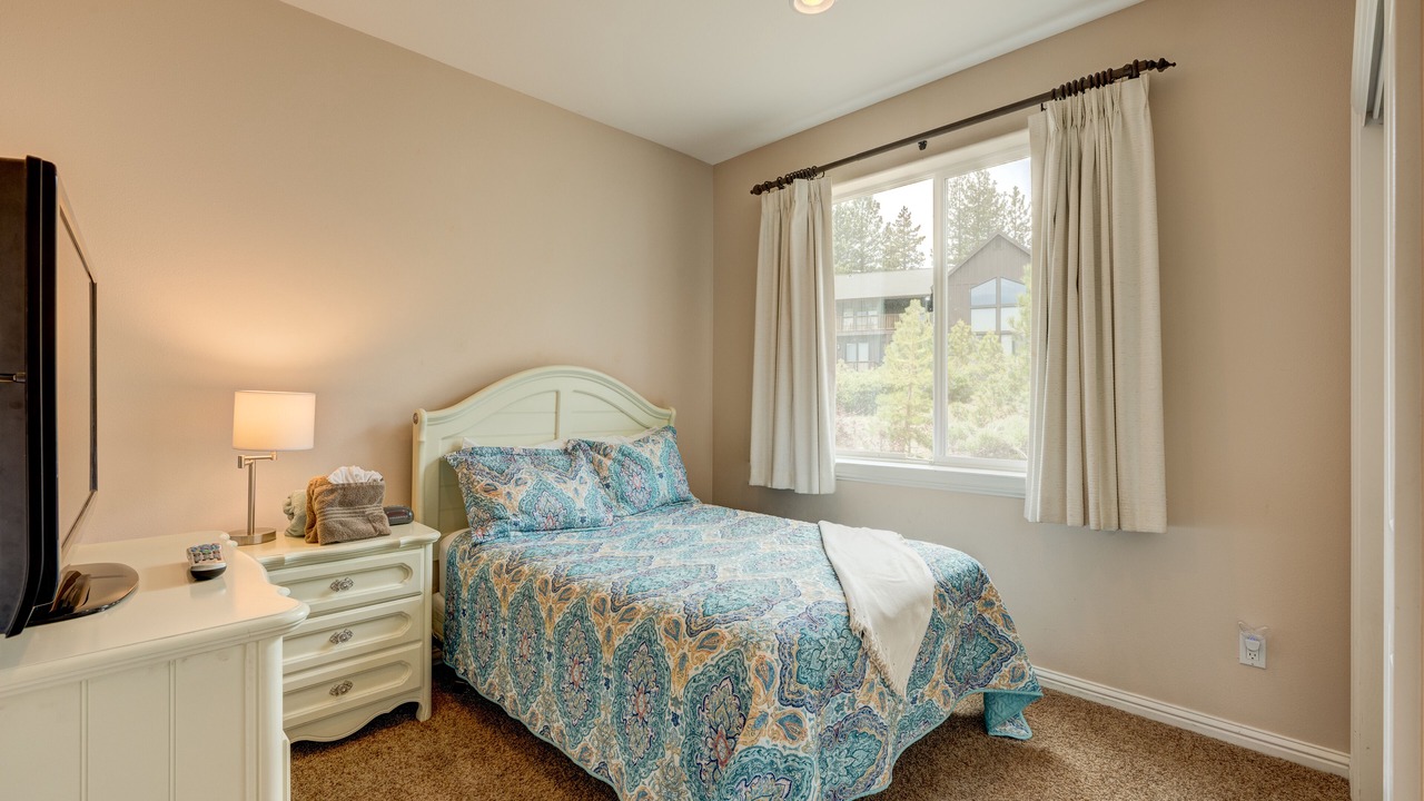 Photo of Bedroom in Mountain View Estates