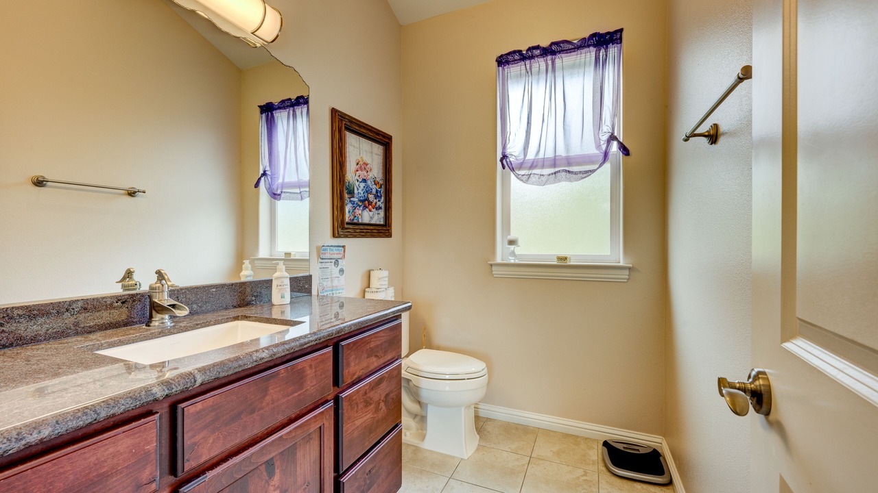 Photo of Bathroom in Mountain View Estates
