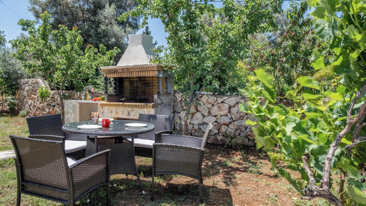 Photo of Outdoor in Tsoukaladhes