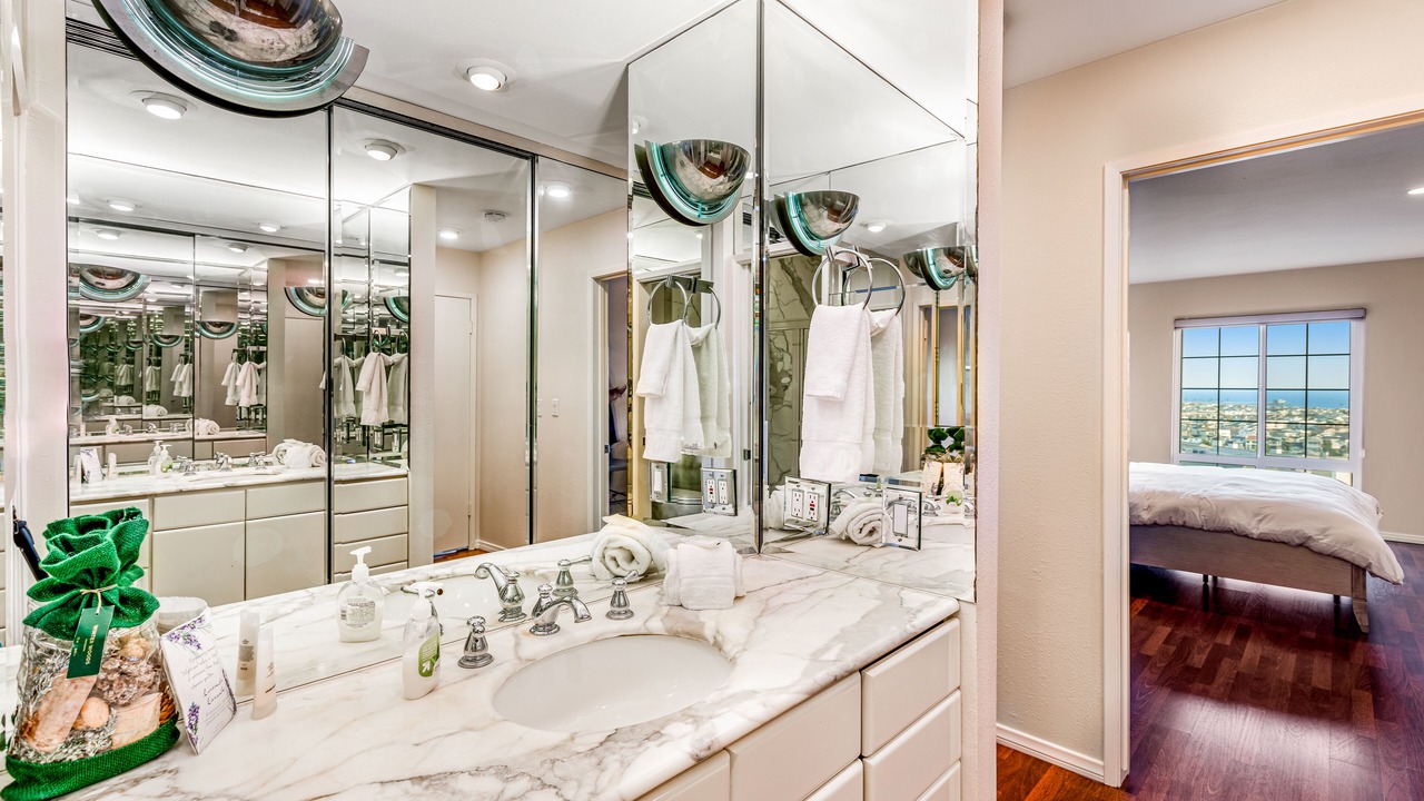 Photo of Bathroom in Santa Ana Heights