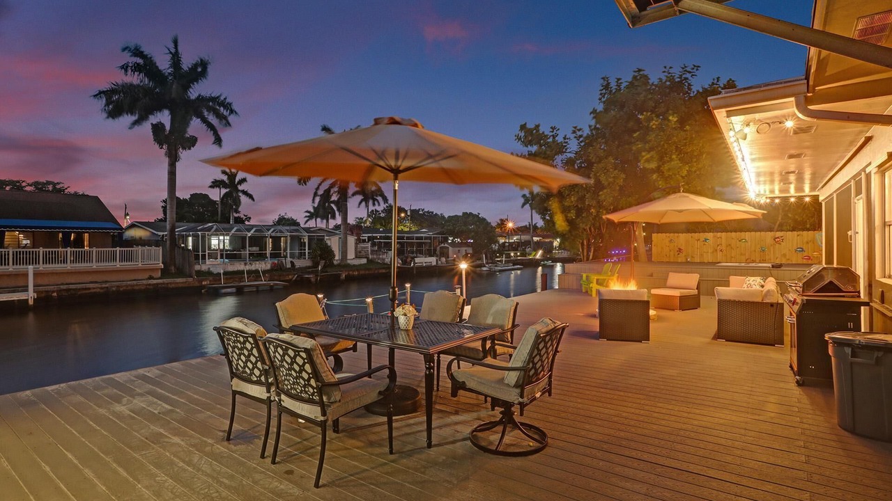 Photo of Outdoor in North Central Hollywood