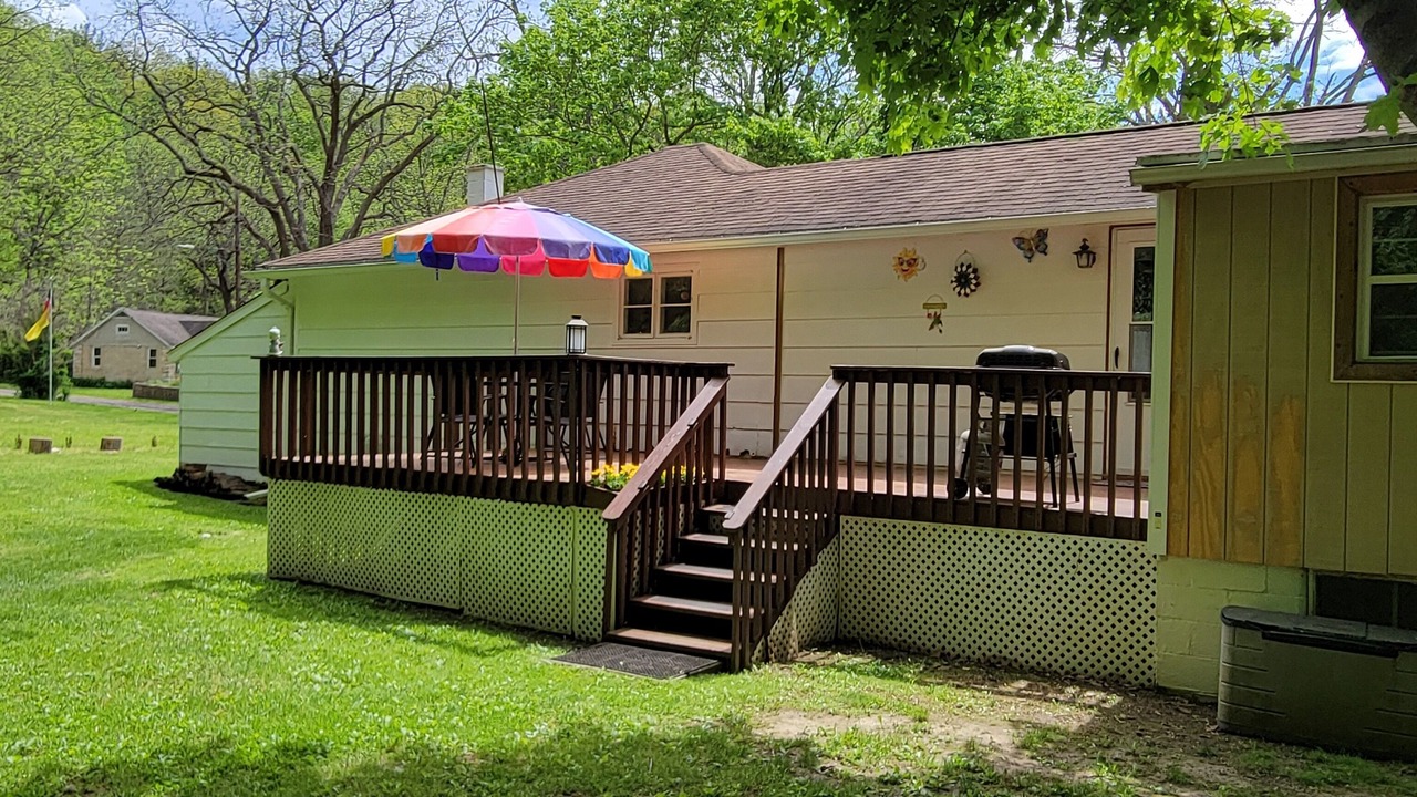 Photo of Patio Balcony in Montour Falls
