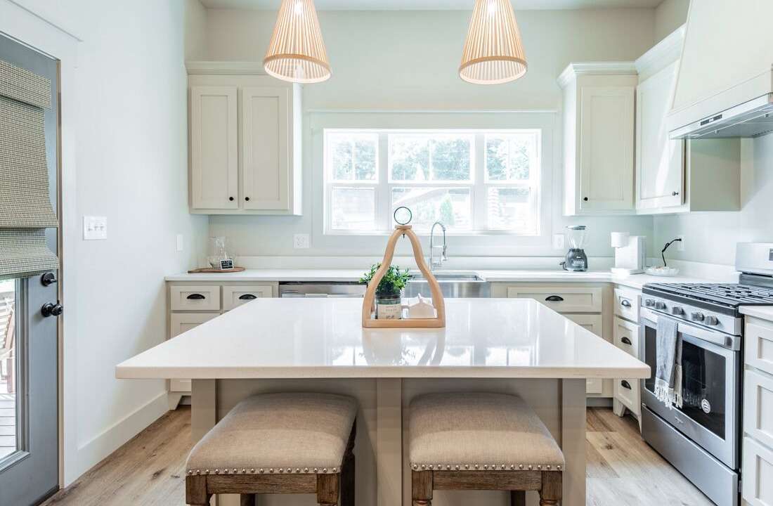 Photo of Kitchen in Guntersville