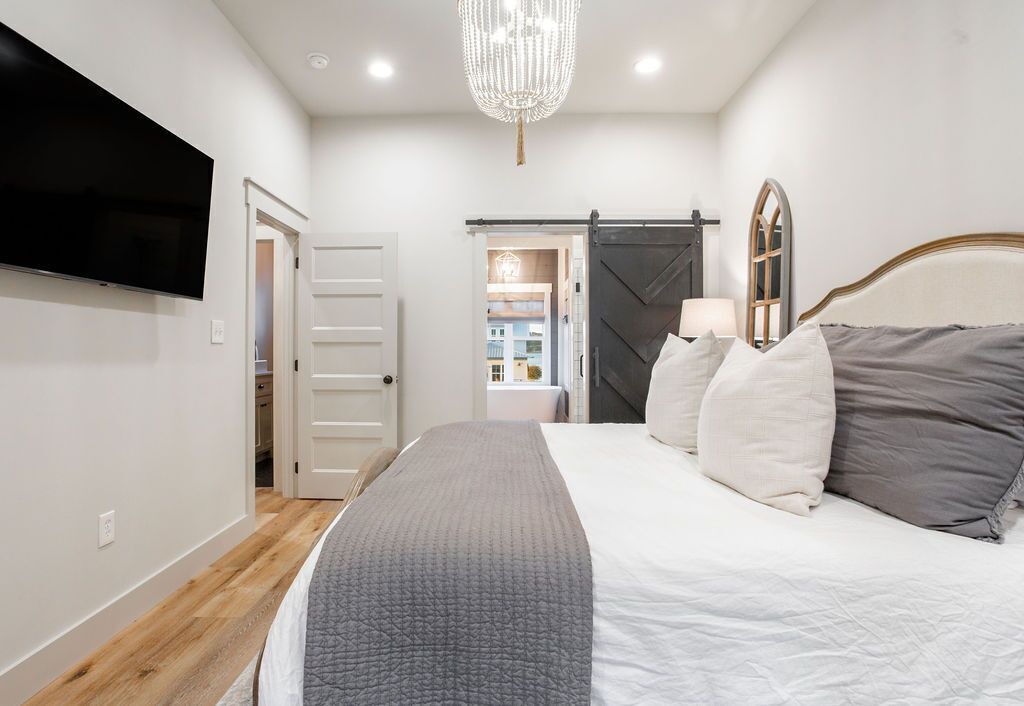 Photo of Bedroom in Guntersville
