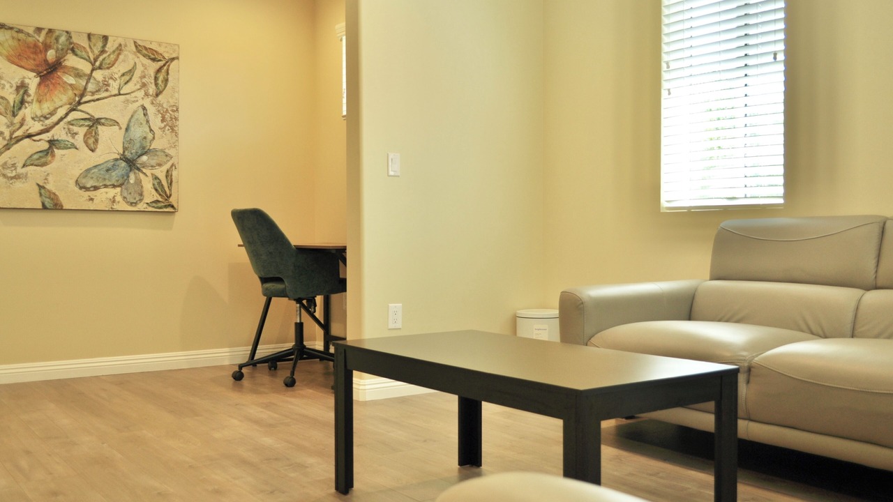 Photo of Livingroom in North Central