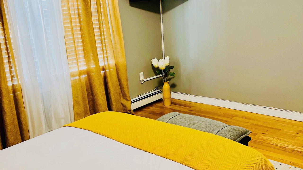 Photo of Bedroom in South Side