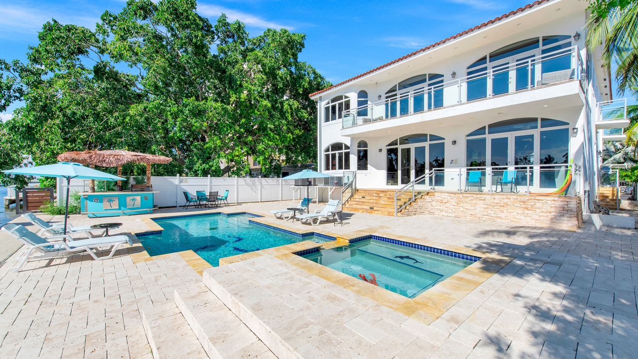 Photo of Outdoor in North Bay Village
