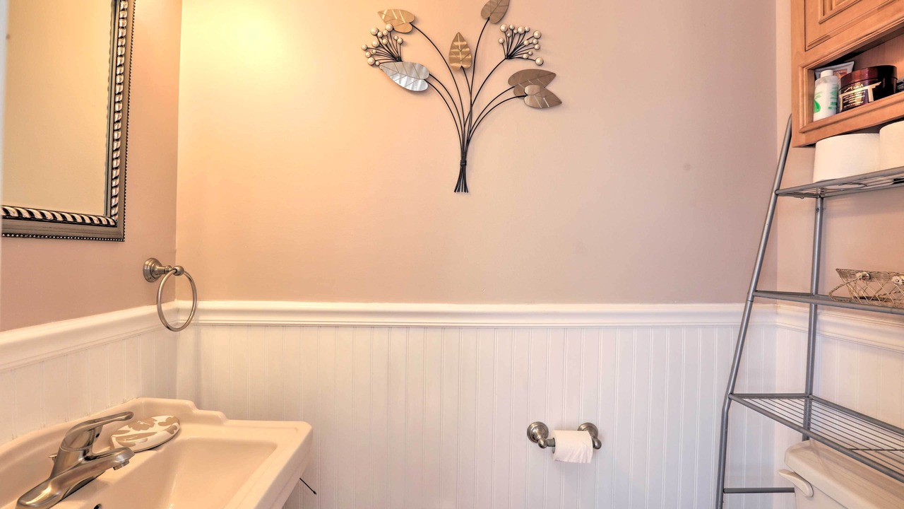 Photo of Bathroom in Brick