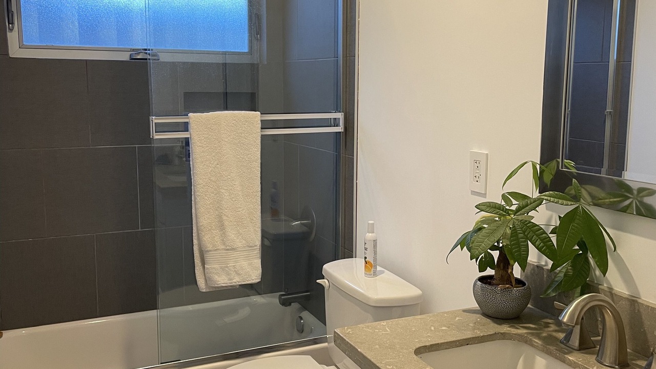 Photo of Bathroom in Sunset Park