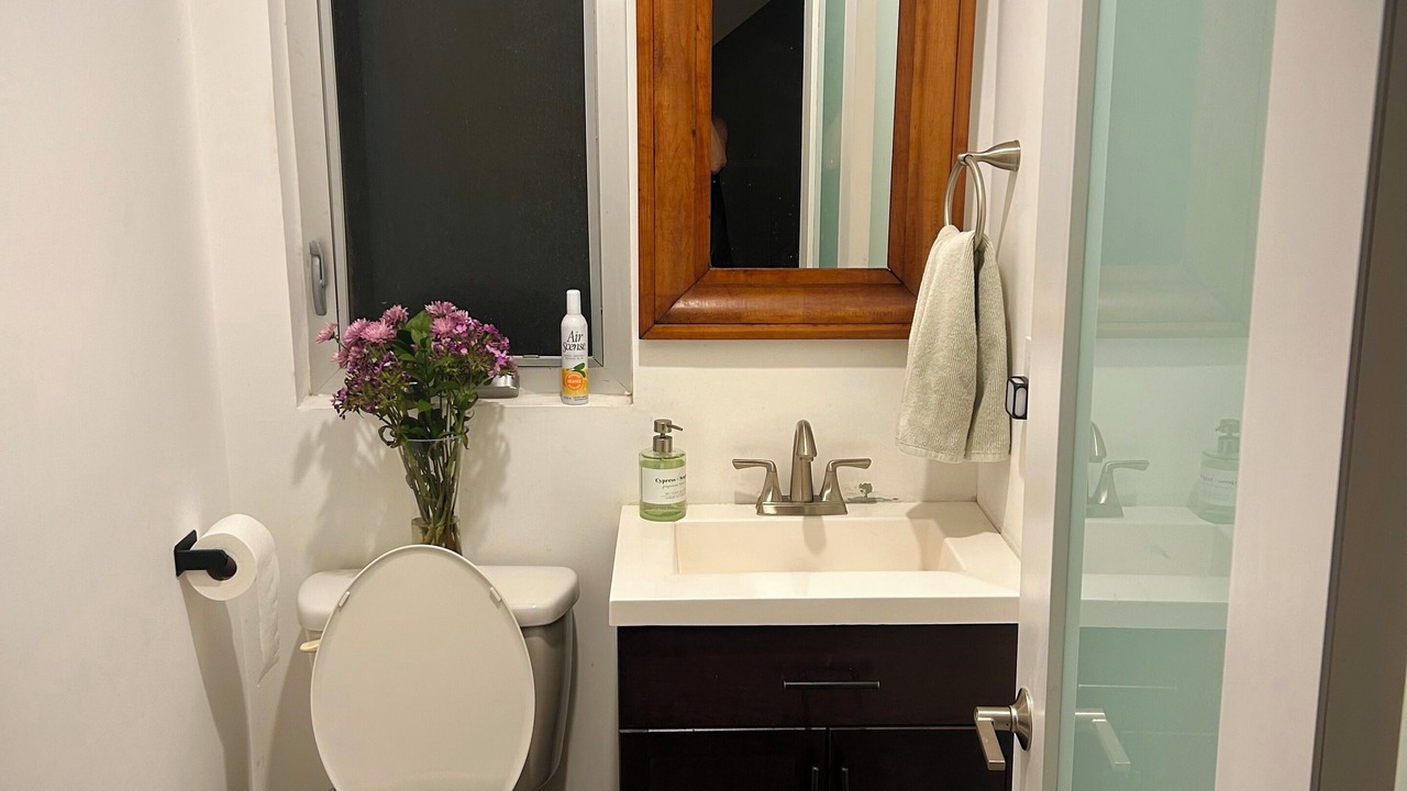 Photo of Bathroom in Sunset Park